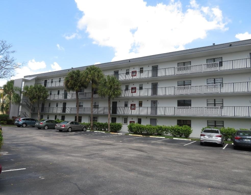 9233 Sw 8th Street - Photo 3