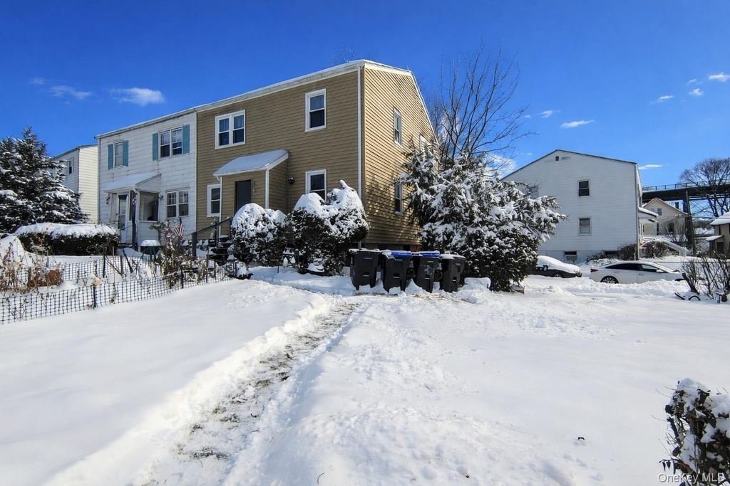 32 Vernon Terrace - Photo 0