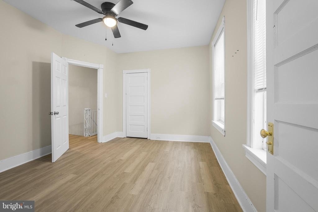 5723 Spruce St - Photo 5