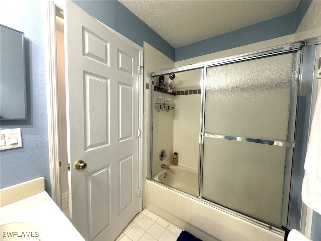 6880 Huntington Lakes Circle - Photo 19