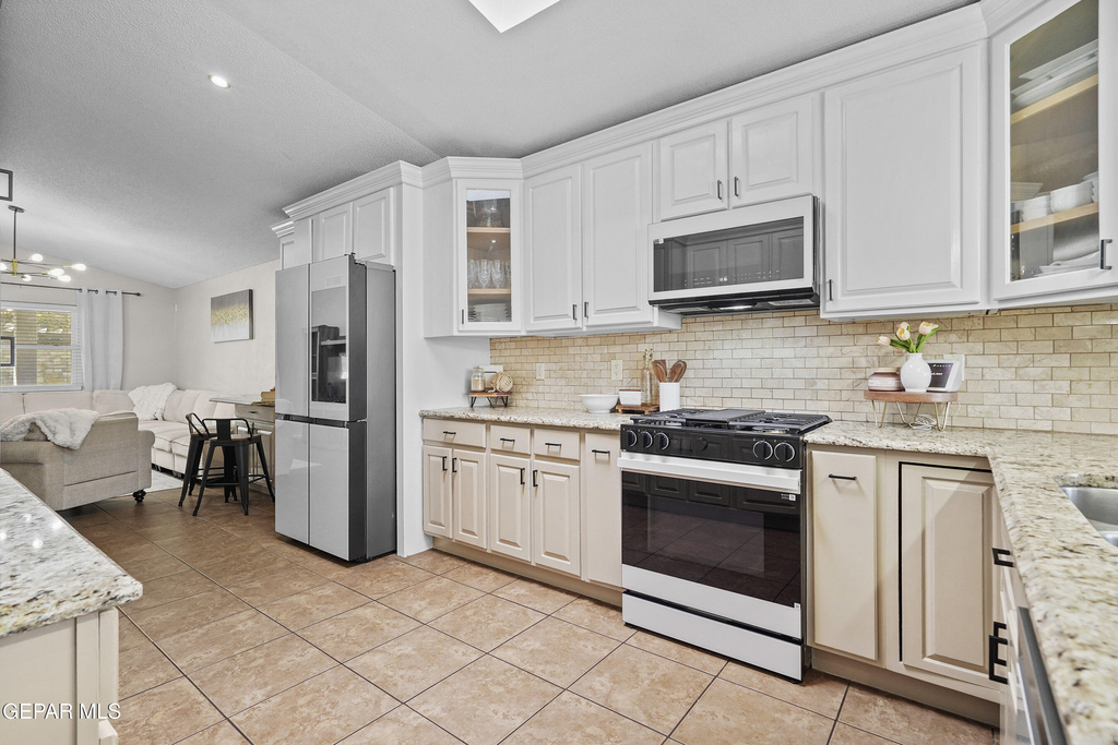 11929 Mesquite Rock Drive - Photo 9