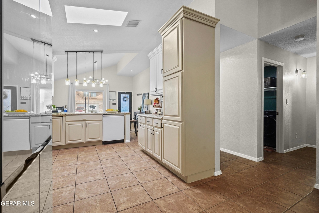 11929 Mesquite Rock Drive - Photo 6