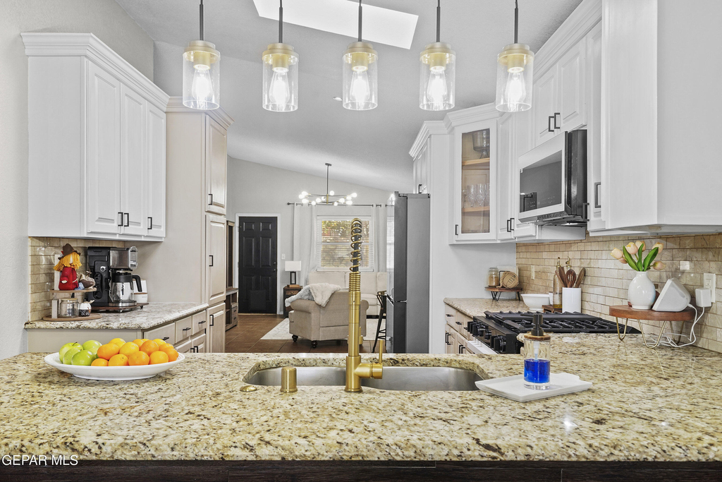 11929 Mesquite Rock Drive - Photo 3