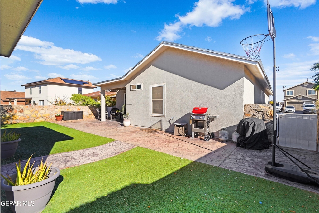 11929 Mesquite Rock Drive - Photo 34