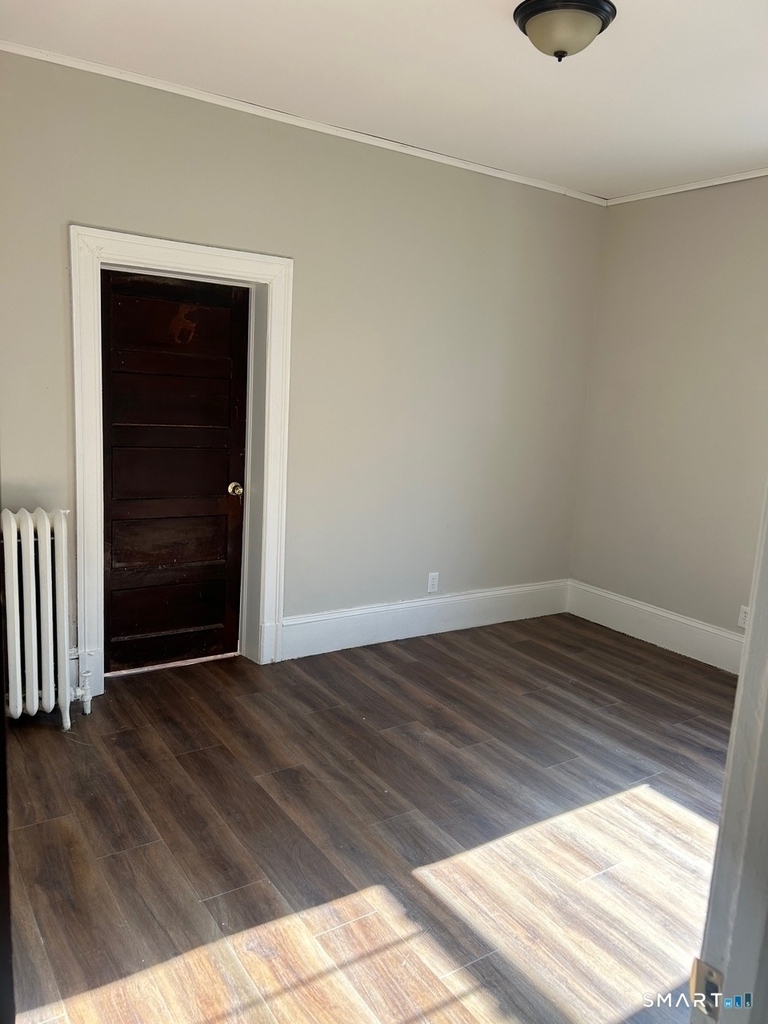 304 Edgewood Street - Photo 4