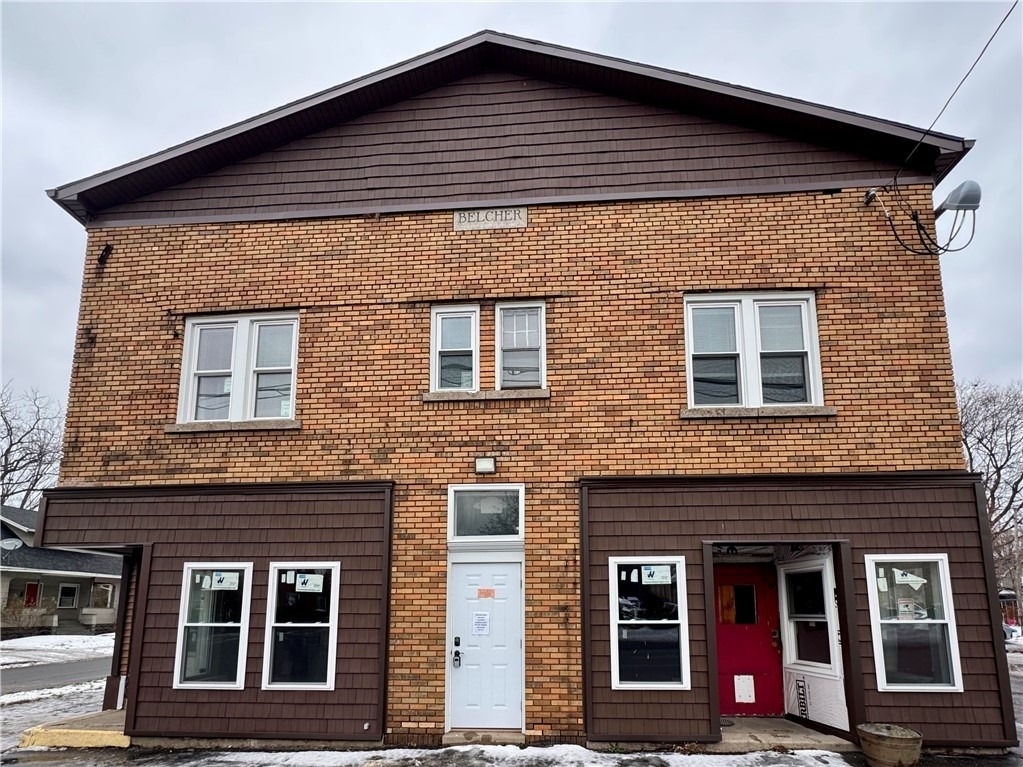 2042 Dewey Avenue - Photo 0
