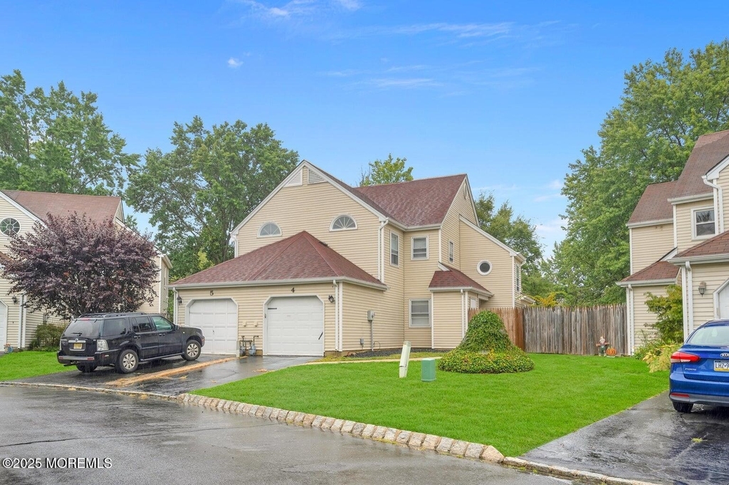 4 Cooper Court - Photo 0