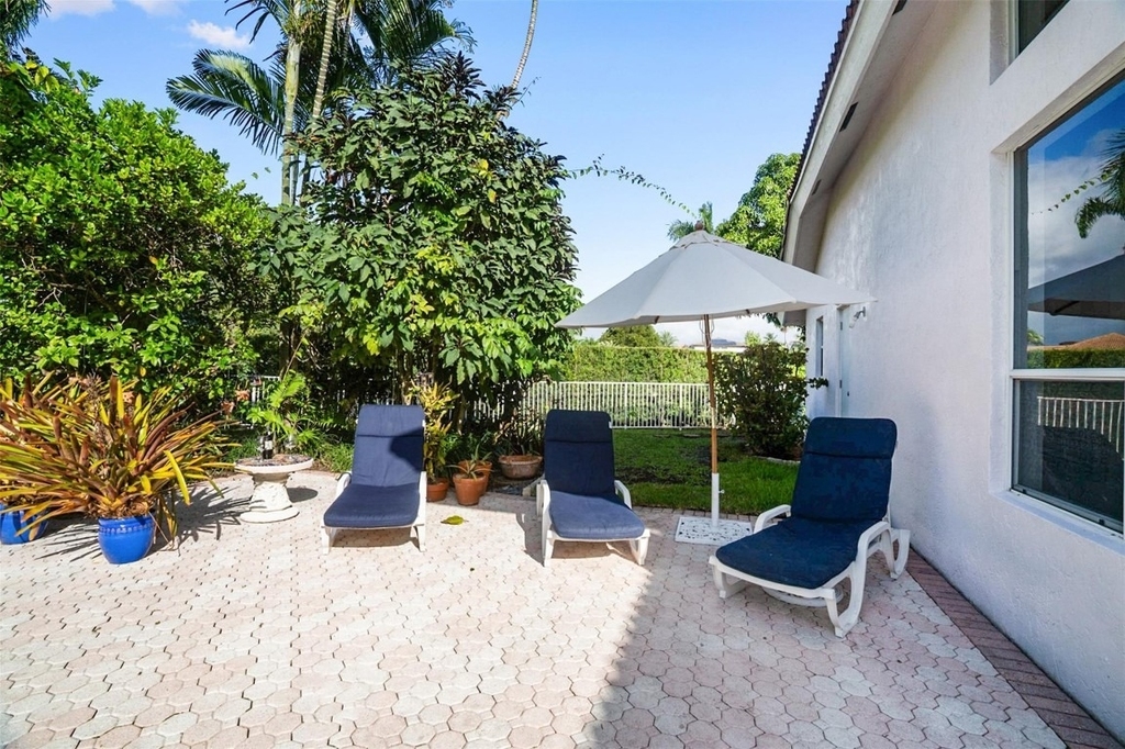 1012 Sw 156th Avenue - Photo 48