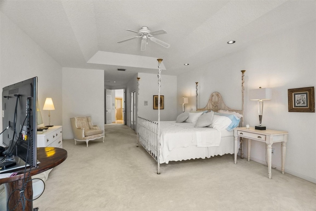 1012 Sw 156th Avenue - Photo 32