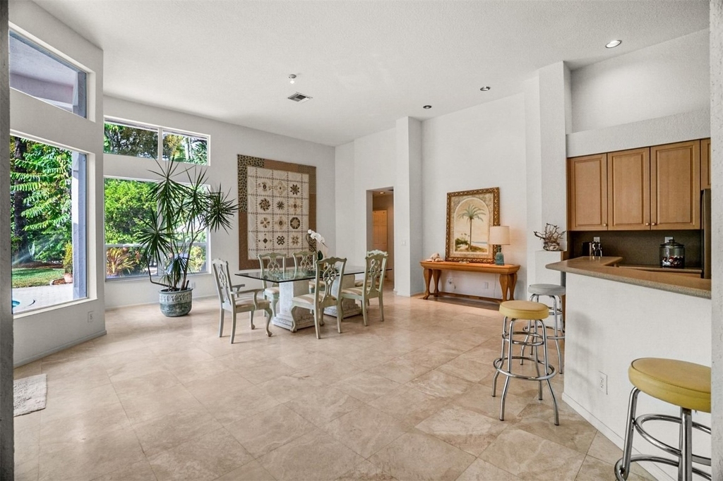 1012 Sw 156th Avenue - Photo 13