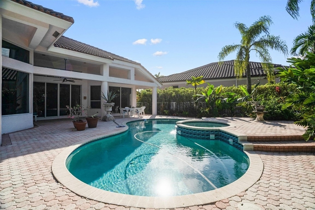 1012 Sw 156th Avenue - Photo 50
