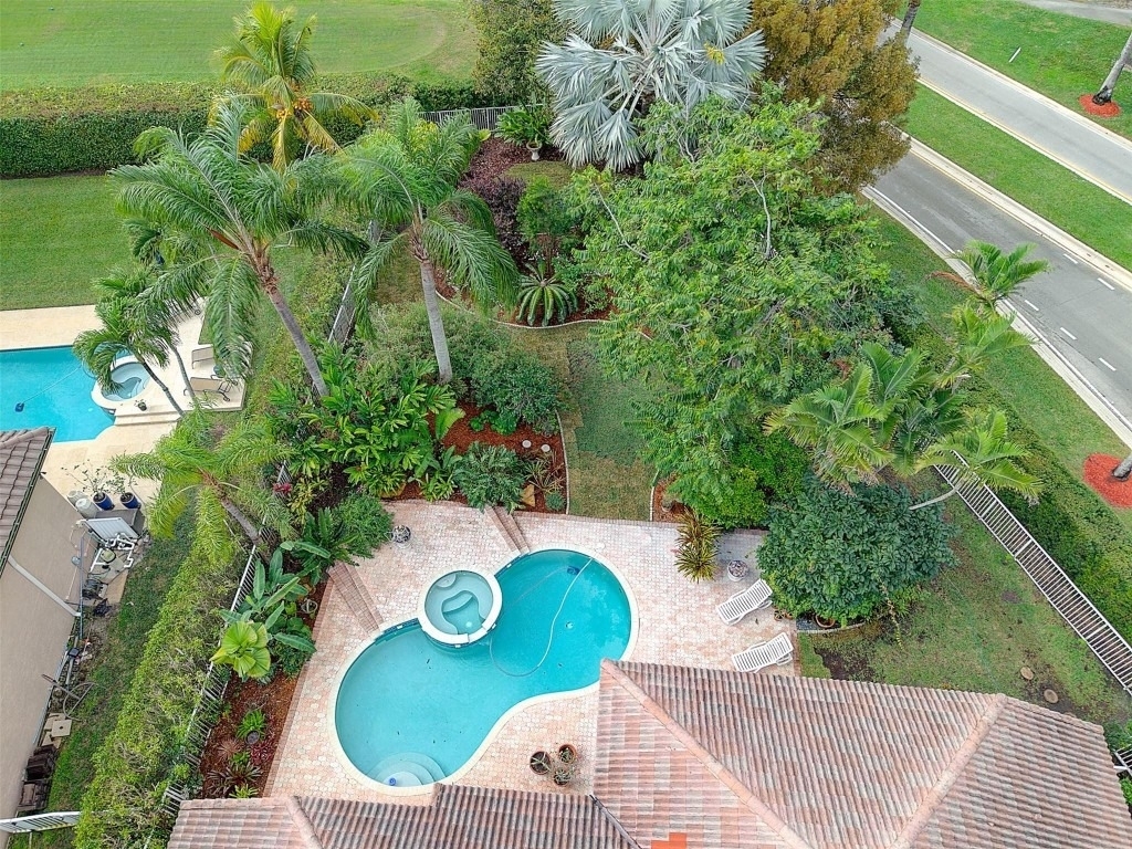 1012 Sw 156th Avenue - Photo 44