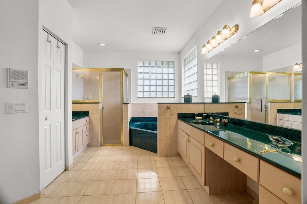 1012 Sw 156th Avenue - Photo 35