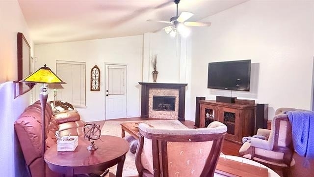 4625 Indian Rock Drive - Photo 4