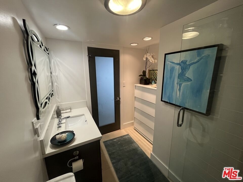 723 Palisades Beach Road - Photo 14