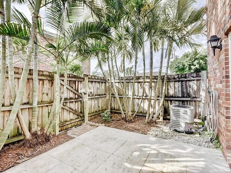 413 N Cypress Drive - Photo 18