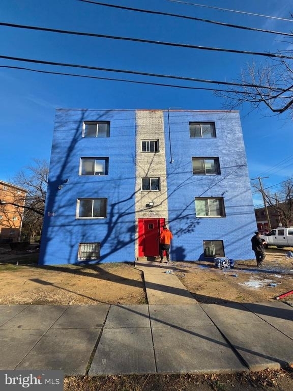 3930 1st Street Se - Photo 0