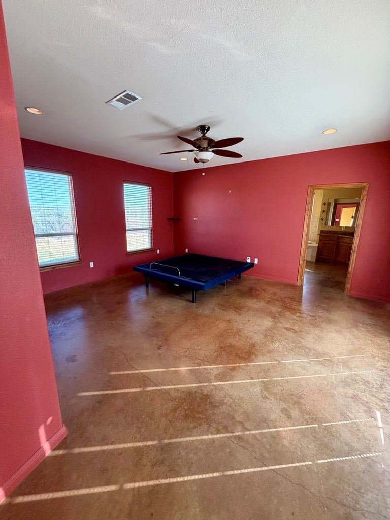 8256 S Us Highway 183 - Photo 28