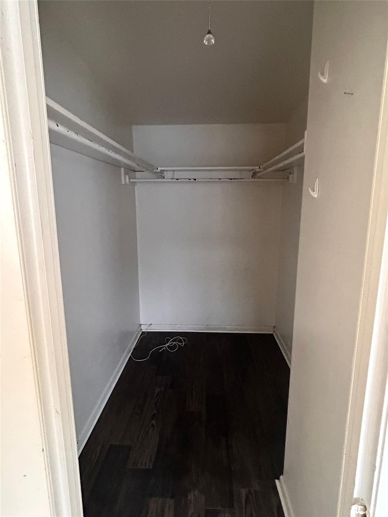 2408 Longview St - Photo 10
