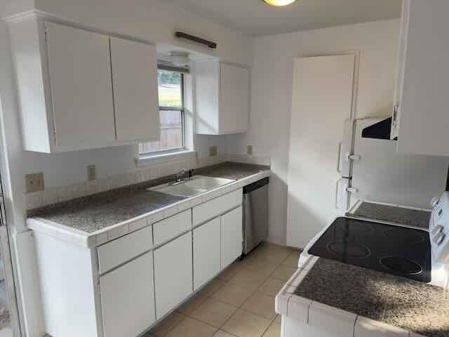 3409 Dolphin Dr - Photo 4