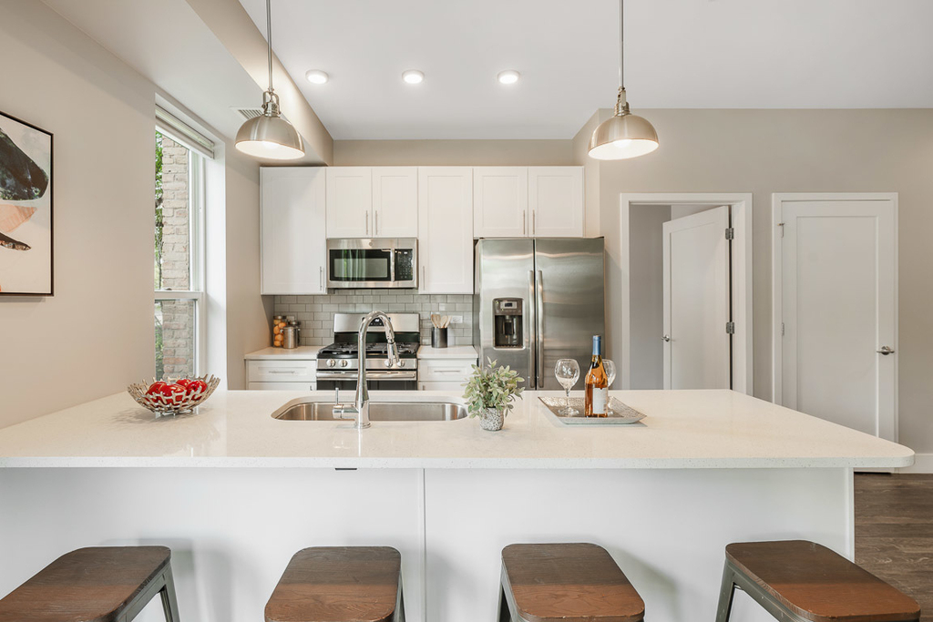 101 W Liberty Street - Photo 1