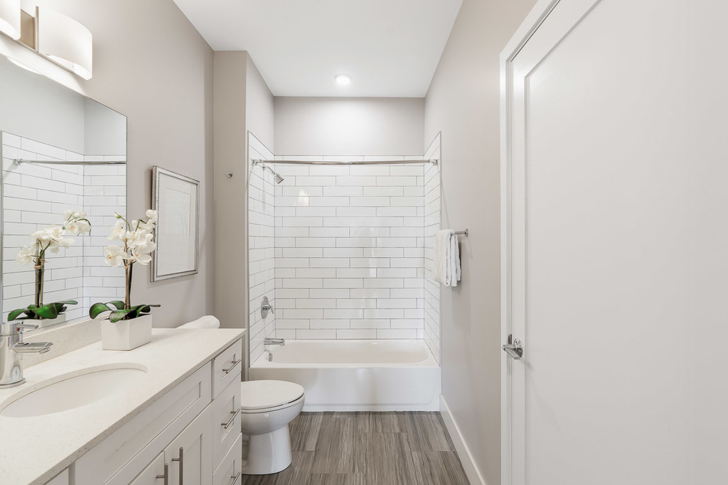 101 W Liberty Street - Photo 7