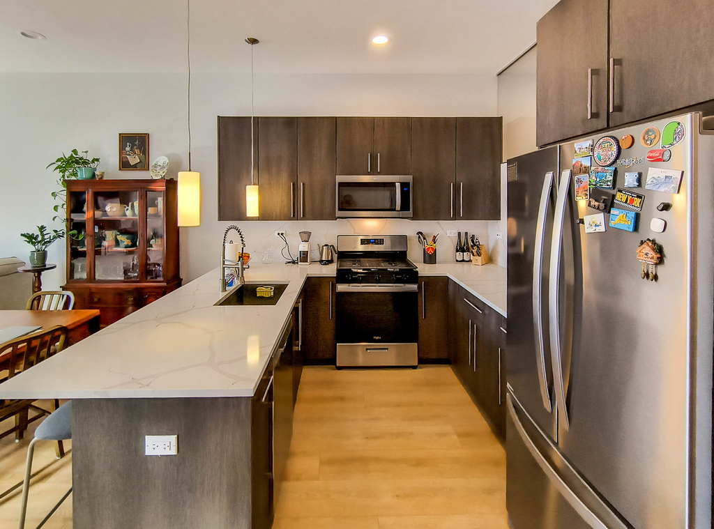 2924 W Medill Avenue - Photo 3