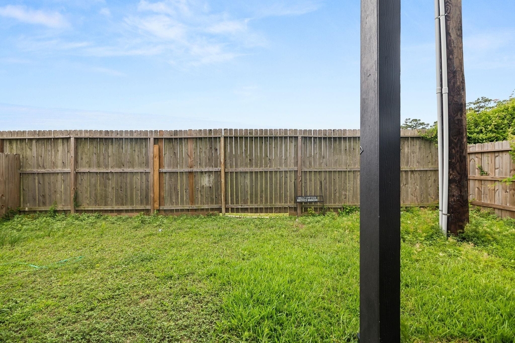 8534 Woodlyn Road - Photo 6