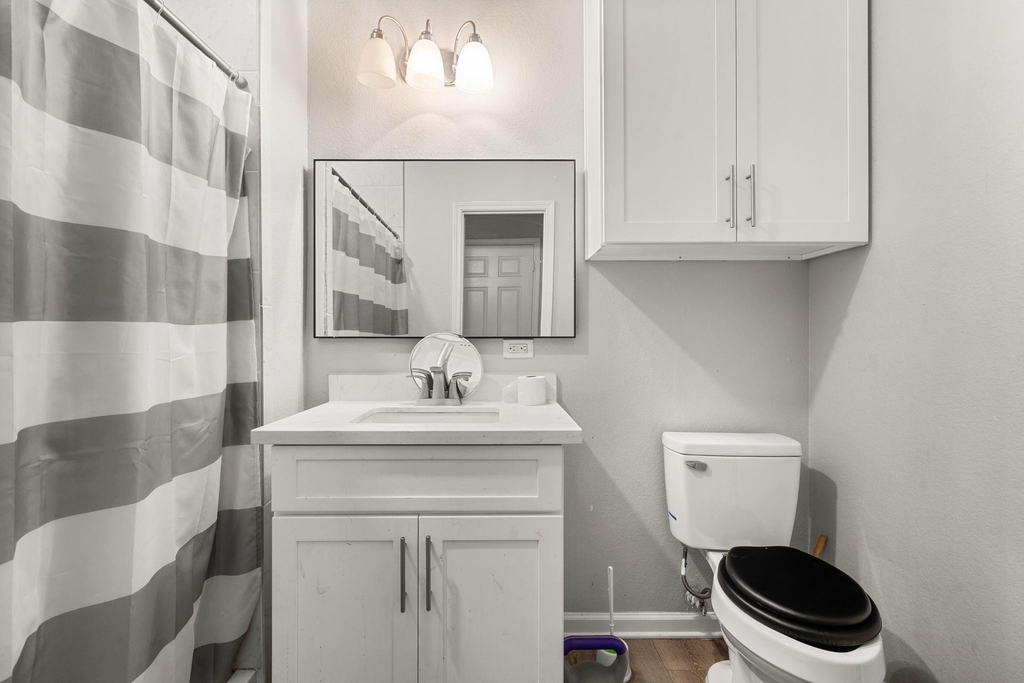 8534 Woodlyn Road - Photo 22