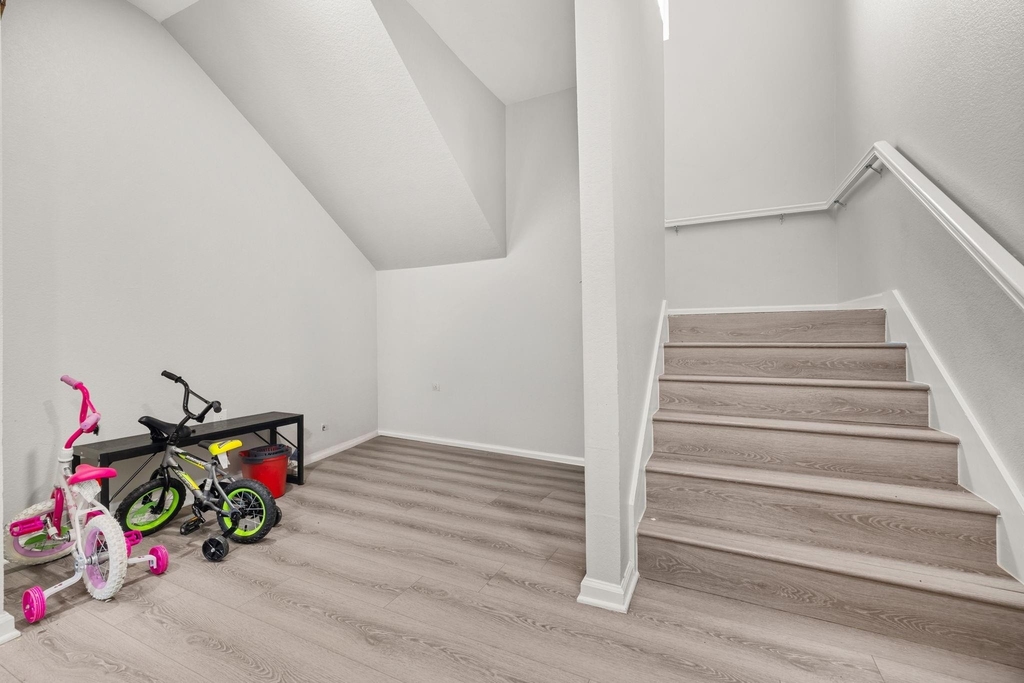 8534 Woodlyn Road - Photo 15