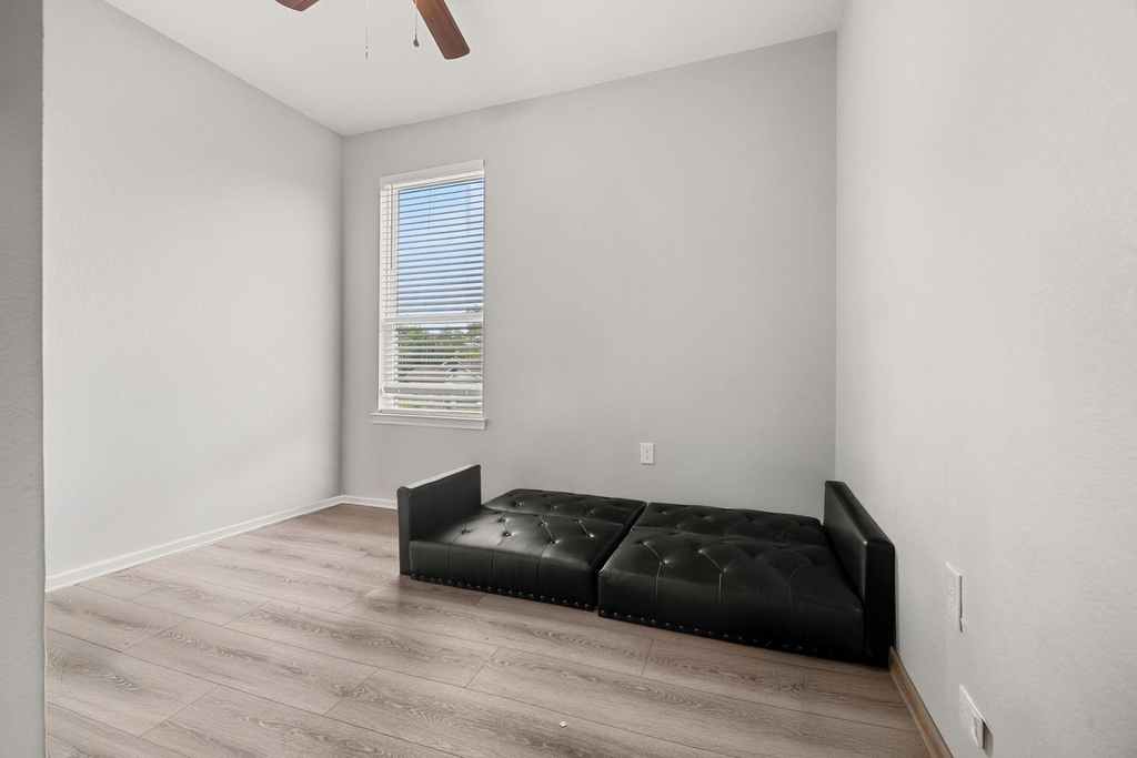 8534 Woodlyn Road - Photo 23