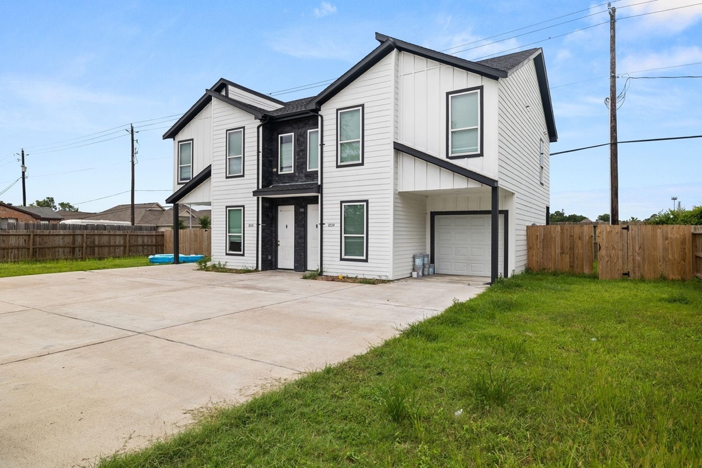 8534 Woodlyn Road - Photo 1