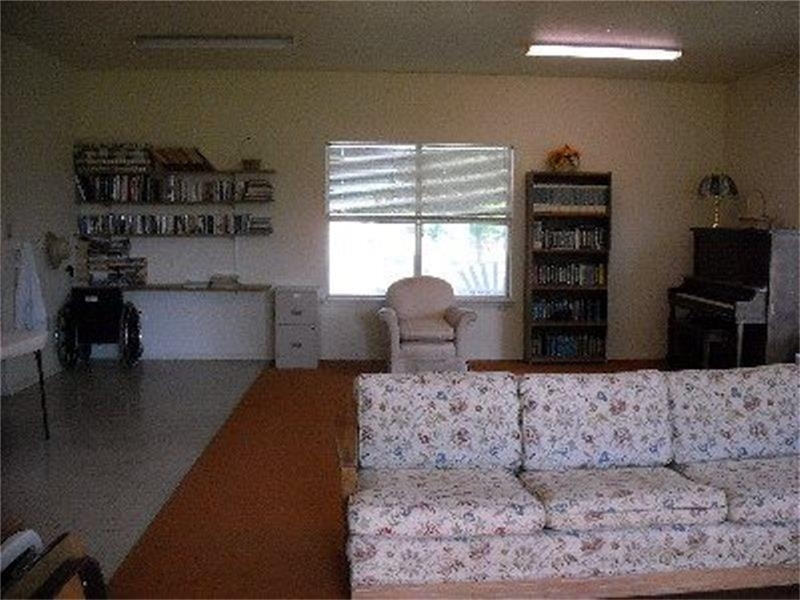 403 Mesquite - Photo 2