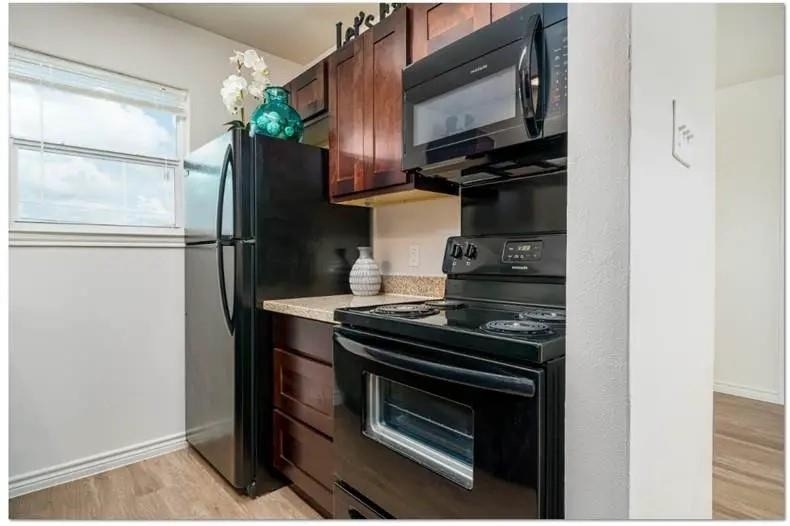 200 Avenue A - Photo 14