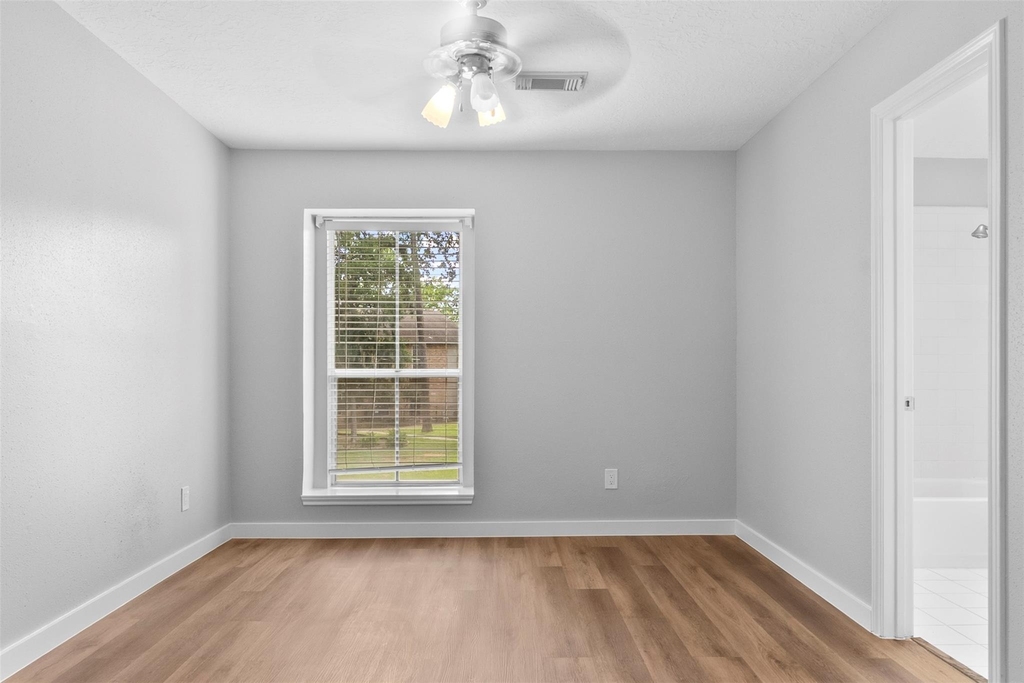 668 N Eldridge Parkway - Photo 14
