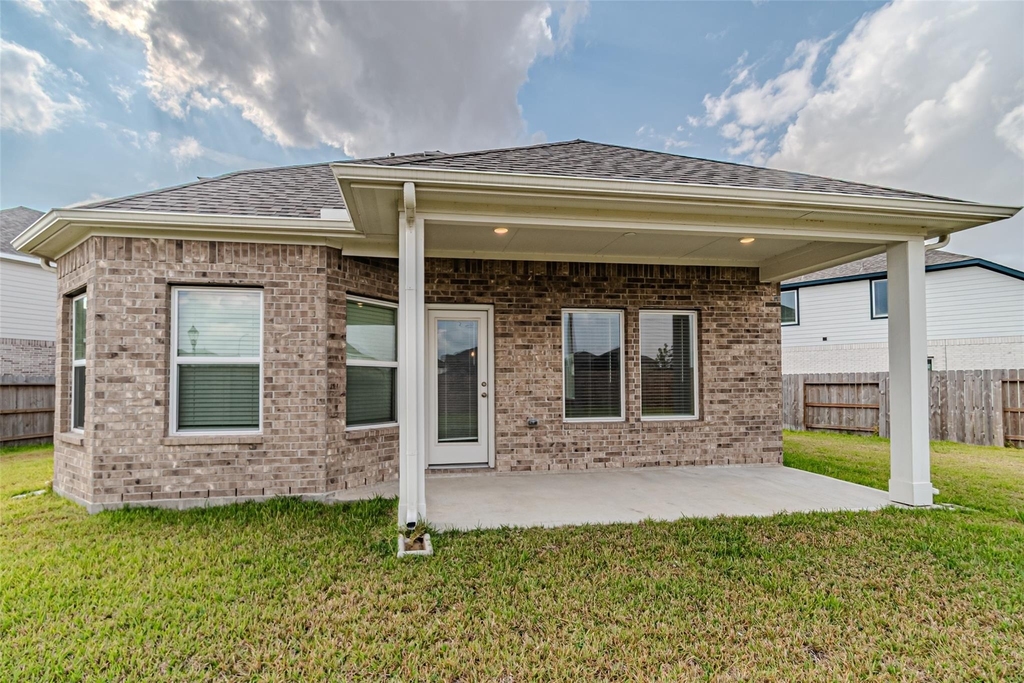 21606 Wave Hollow Drive - Photo 30