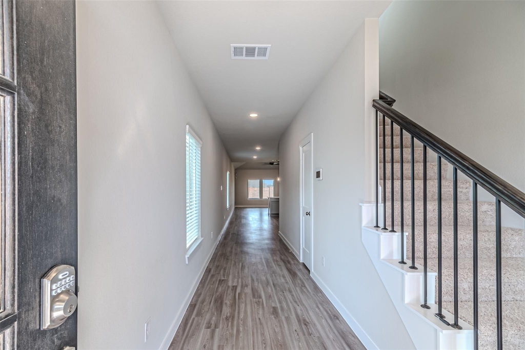 21606 Wave Hollow Drive - Photo 3