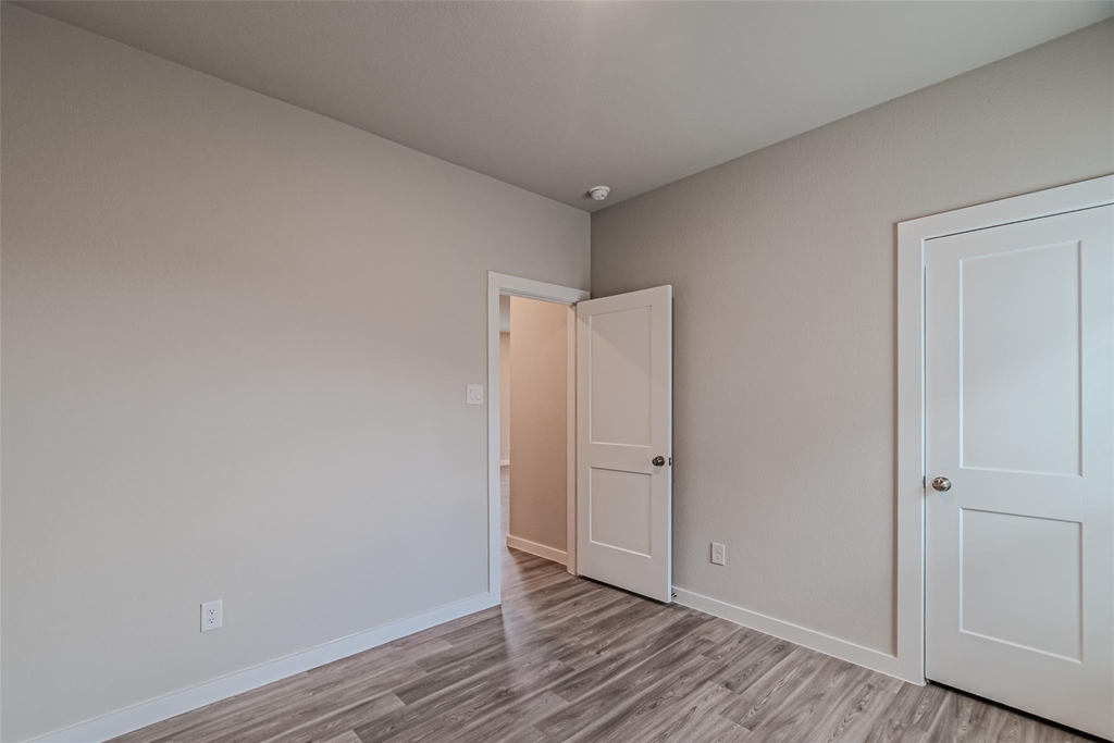 21606 Wave Hollow Drive - Photo 17