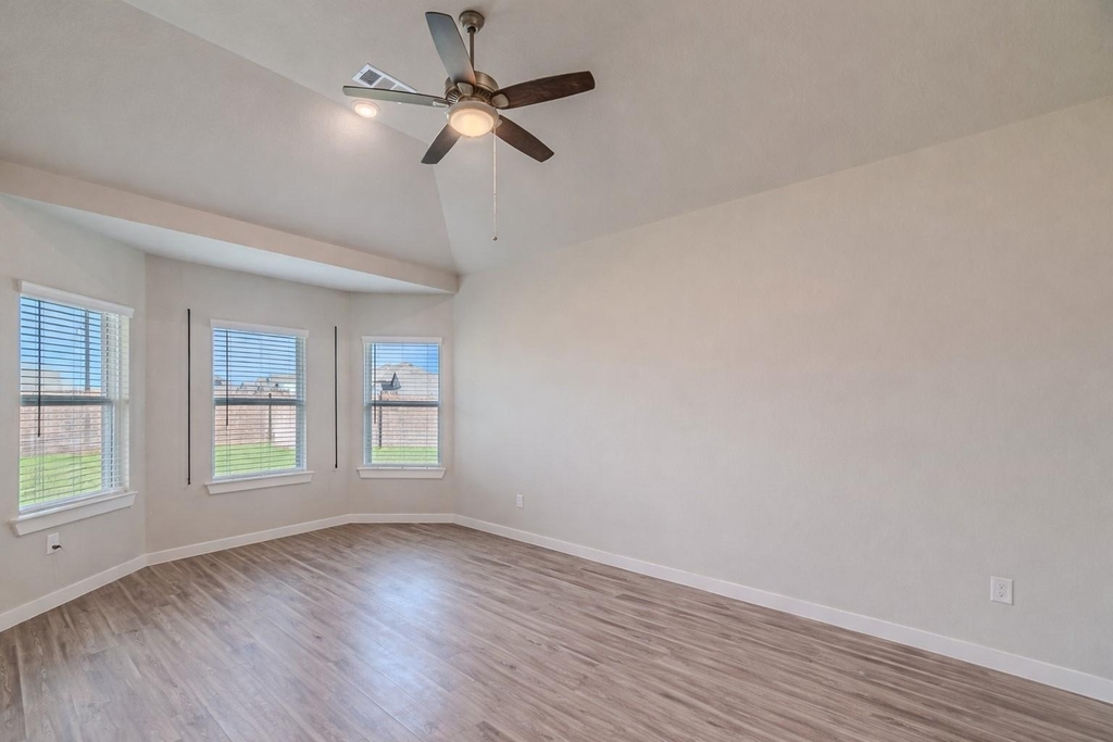 21606 Wave Hollow Drive - Photo 41