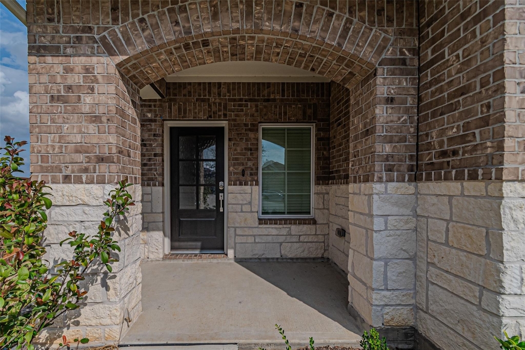 21606 Wave Hollow Drive - Photo 1