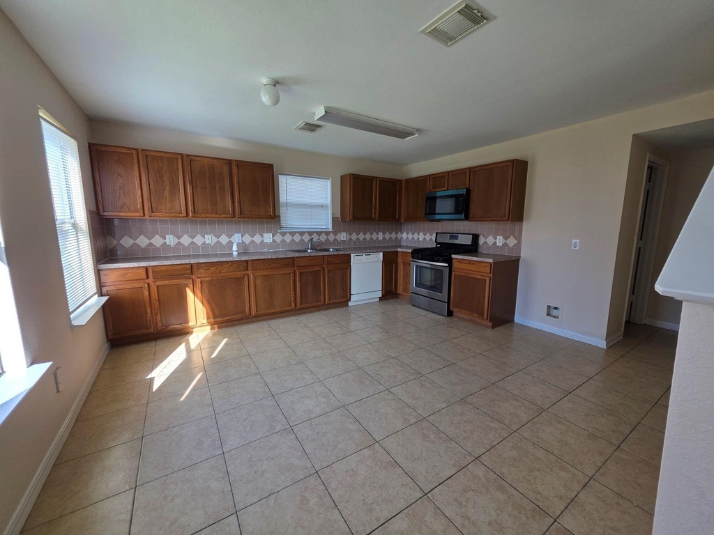 15127 Blue Creek Ranch Drive - Photo 13