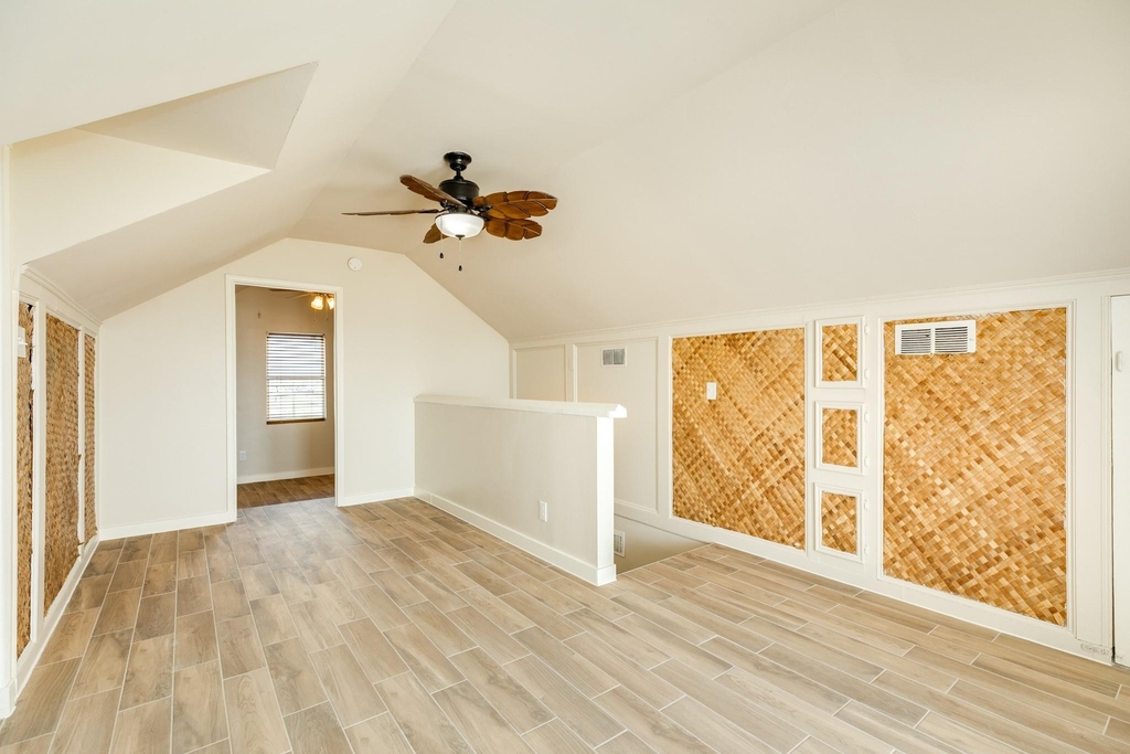 805 Seashell Drive - Photo 14