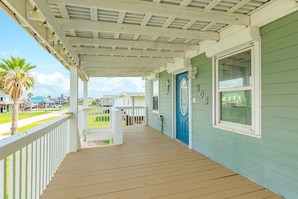 805 Seashell Drive - Photo 2