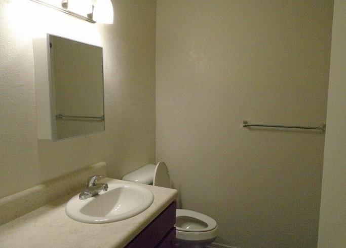 909 W 7th St - Photo 9