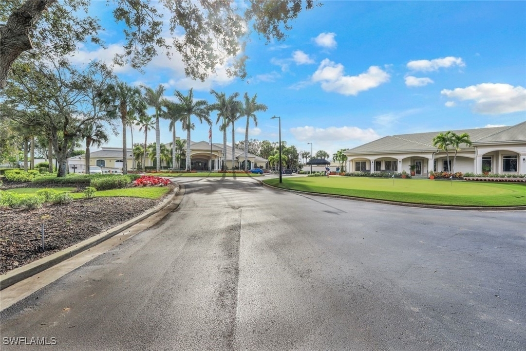 2790 Cypress Trace Circle - Photo 3
