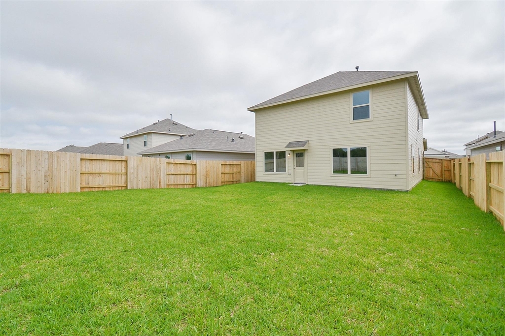 18546 Cepagatti Dr - Photo 35