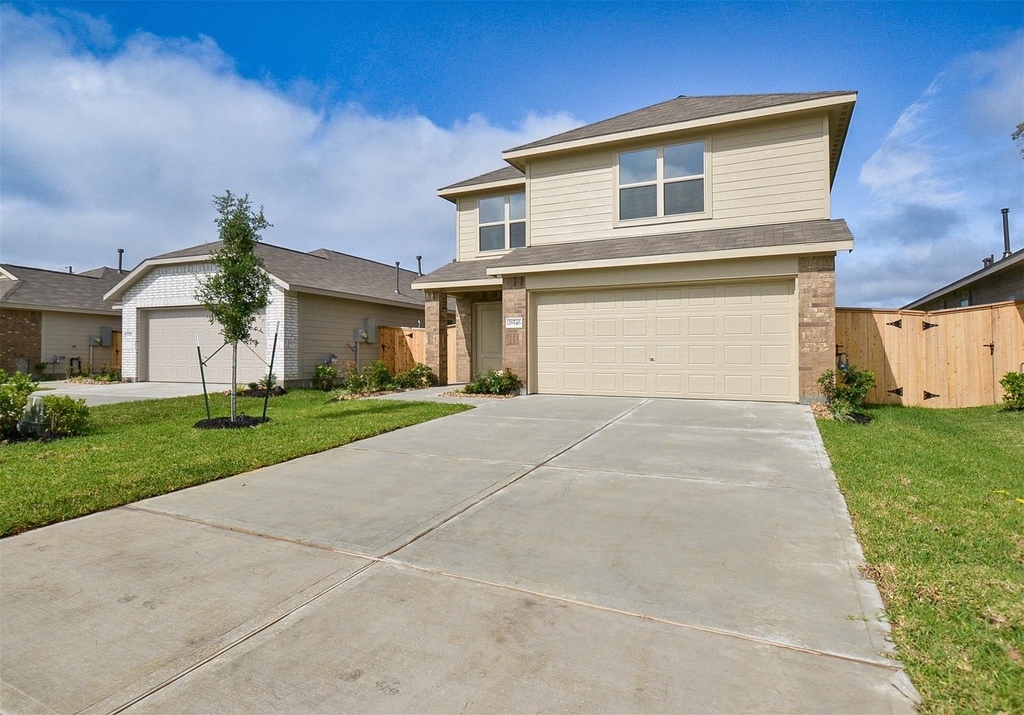 18546 Cepagatti Dr - Photo 1