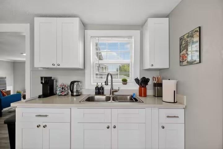 1401 Collier Street - Photo 9