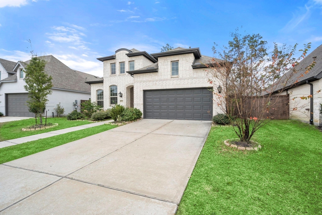 16826 Beechwood Forest - Photo 1