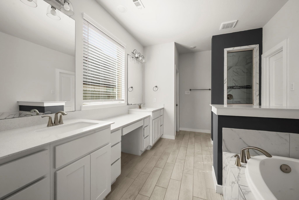 16826 Beechwood Forest - Photo 21